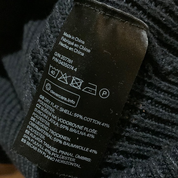 H&M Navy sweater with lace up closure size L - Picture 4 of 5